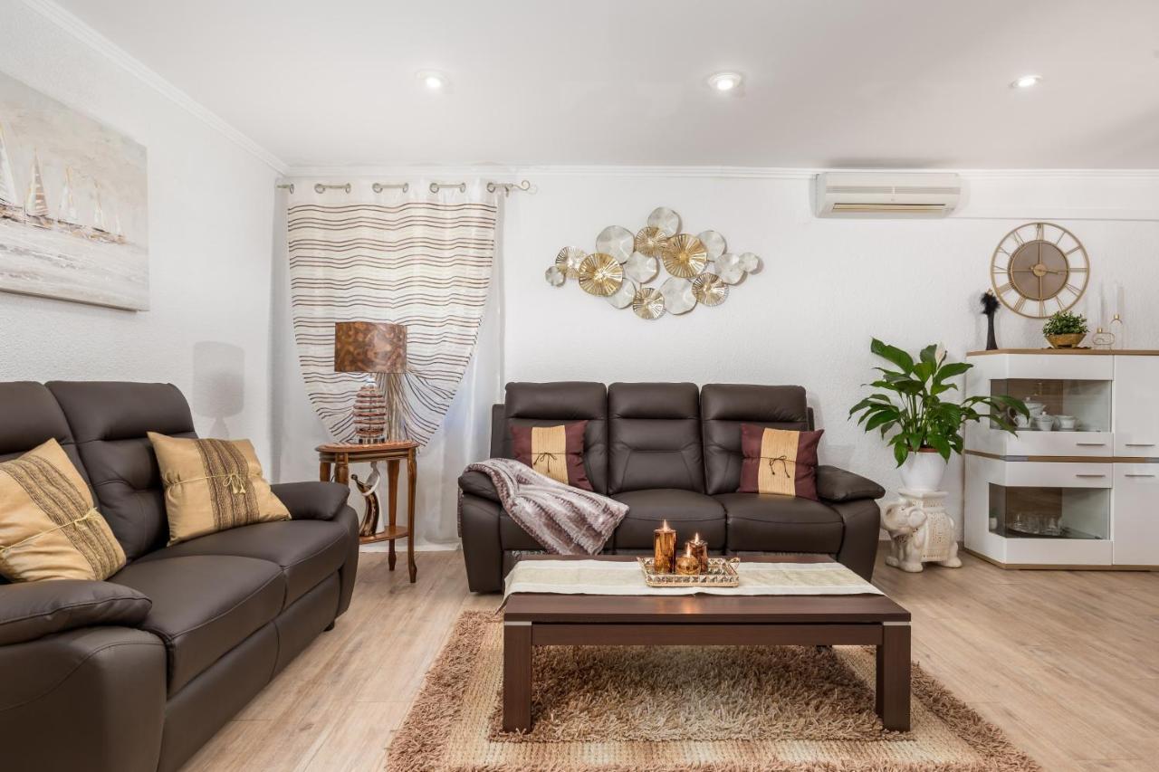 Villa Summer Oasis Dobrinj ภายนอก รูปภาพ